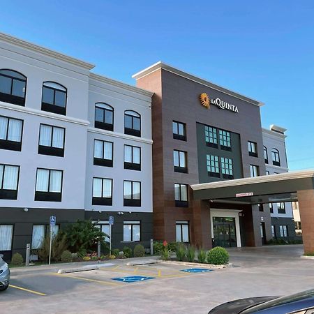 La Quinta Inn & Suites By Wyndham Tulsa Midtown Zewnętrze zdjęcie