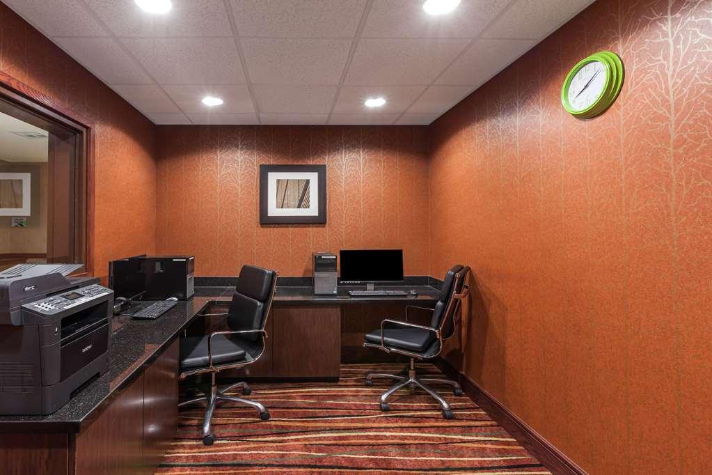 La Quinta Inn & Suites By Wyndham Tulsa Midtown Udogodnienia zdjęcie
