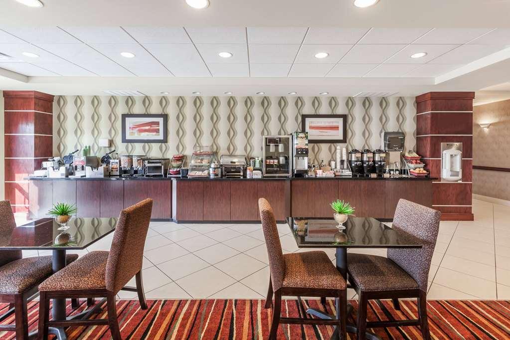 La Quinta Inn & Suites By Wyndham Tulsa Midtown Udogodnienia zdjęcie