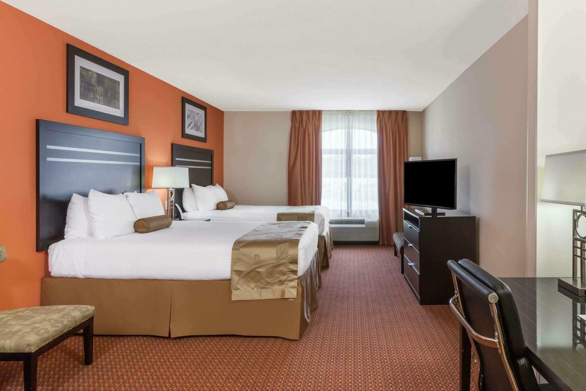 La Quinta Inn & Suites By Wyndham Tulsa Midtown Zewnętrze zdjęcie